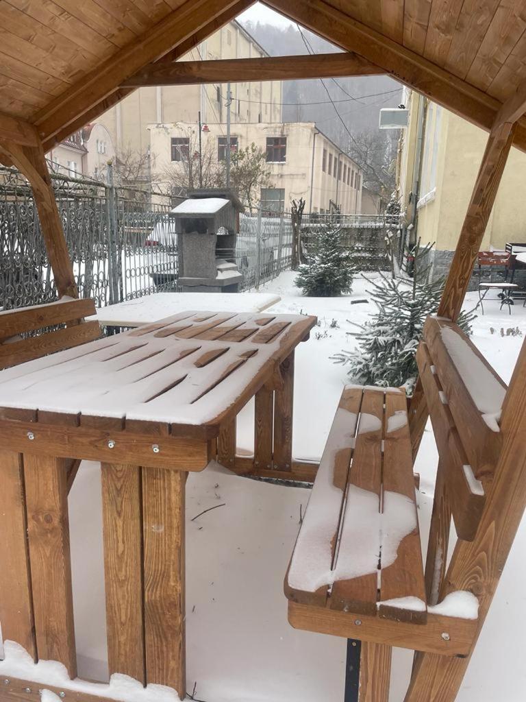 Elle * Sinaia
